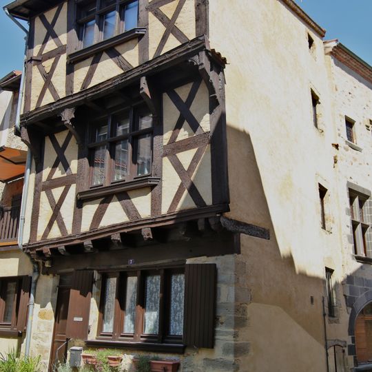 Maison à pans de bois, 7 rue des Boucheries, 7 place Louis-Coirier