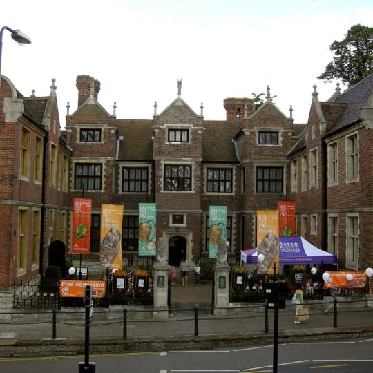 Maidstone Museum & Art Gallery