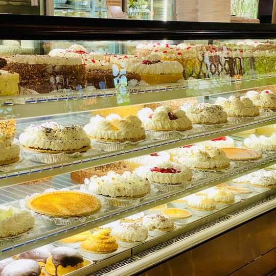 House of Pies Restaurant & Bakery