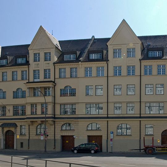 Verwaltungsgebäude