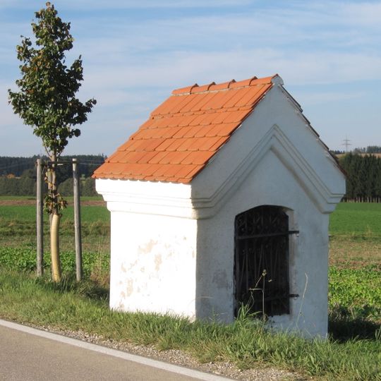 Bildstock mit Steildach und Putzgesimsen