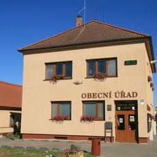 Municipal office in Lužice