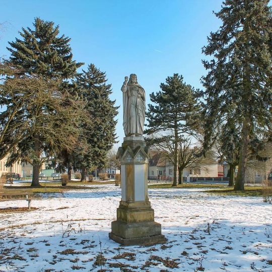 Socha Krista Výtězného v Lošticích na Moravičanské ulici