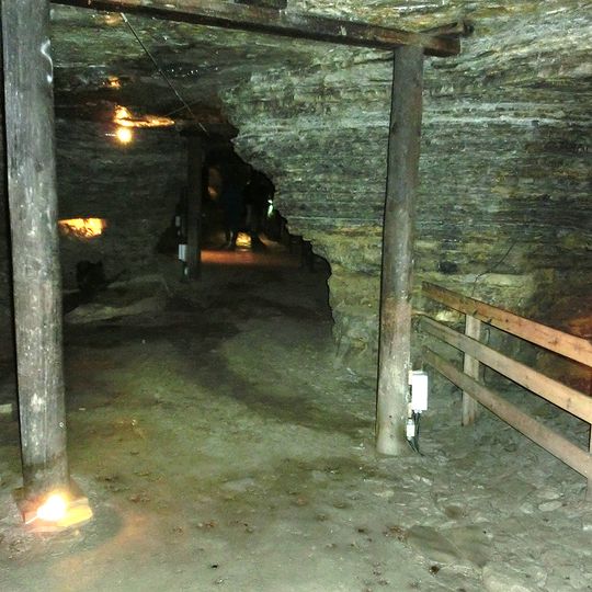 Qvarnstensgruvan Minnesfjället i Lugnås