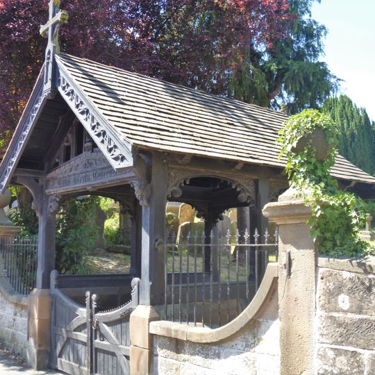 Churchyard Wall And Gatepiers Of St Giles