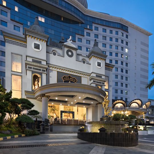Golden Boutique Hotel