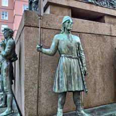 Statue