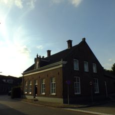 Complex Hezelstraat: woonhuis met bedrijfsruimten