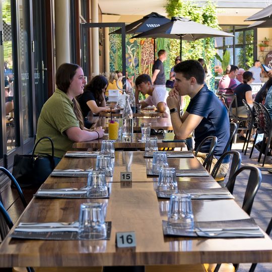 Andonis Cafe & Bar, Yeerongpilly