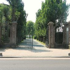 Julianapark, toegangspartij