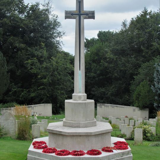 Shorncliffe Military Cemetery Cross of Sacrifice, Folkestone