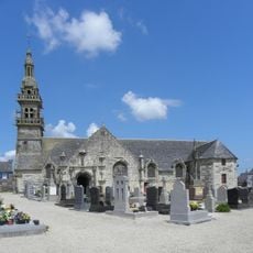 Le Tréhou Parish close