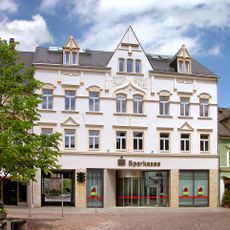 Mietshaus in geschlossener Bebauung Grünthaler Straße 5