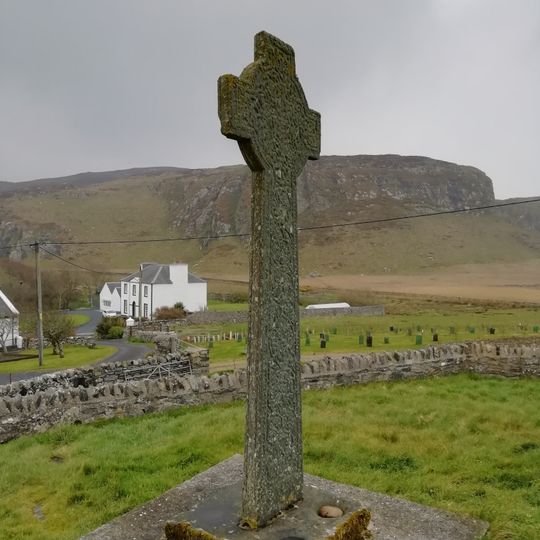 Kilchoman Church, Cill Chomain Cross & tombstones