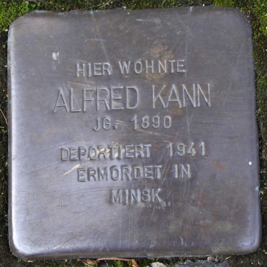 Stolperstein dedicated to Alfred Kann