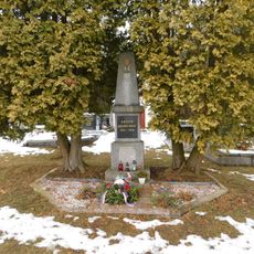 Pomník padlým ve Hvozdnici