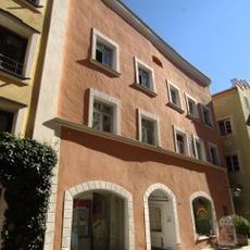 Wohn- und Geschäftshaus