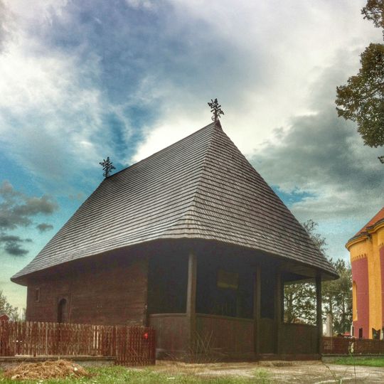 Église en bois Saint-Pierre-et-Saint-Paul de Lozovik