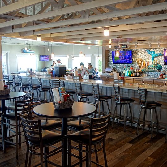 Shucker's Oyster Bar & Grill