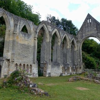 Collégiale puis église prieurale de la Sainte-Trinité de Beaumont-le-Roger