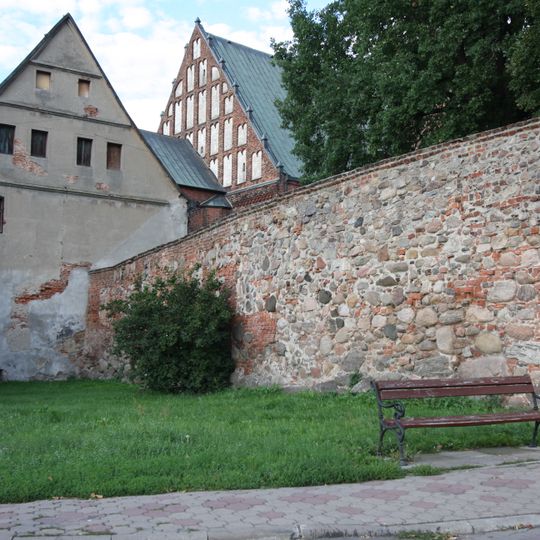 Pozostałości murów obronnych