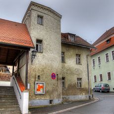 Kleines Satteldachhaus