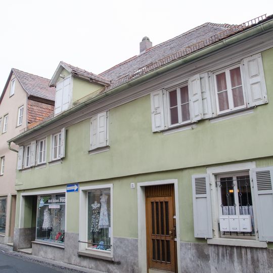Wohn- und Geschäftshaus