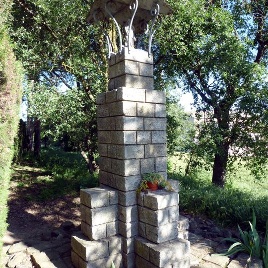 Monument a la Mare de Déu del Camí