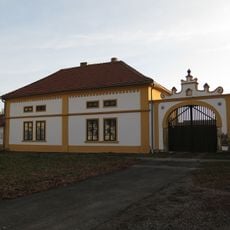 Brána usedlosti čp. 6