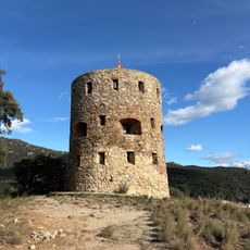 Torre adossada