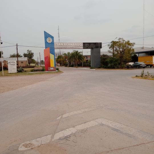 Entrada San Bernardo "Ciudad de la Primavera"
