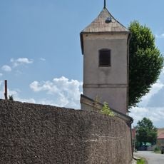 Budynek bramny z dzwonnicą w Raszkowie