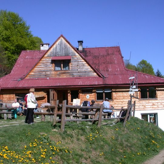 PTTK's mountain hut in Bereśnik