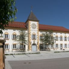 Ehemals Verwaltungsgebäude der Sprengstoffwerke, jetzt Rathaus