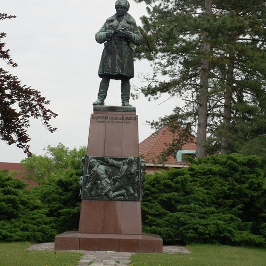 Socha kapitána Jaroše