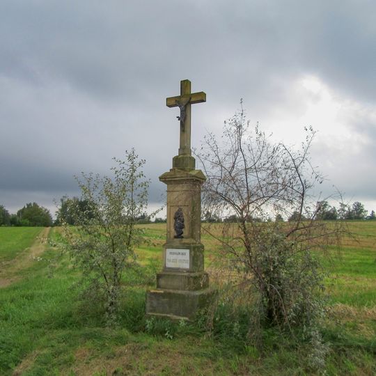 Kříž na okraji Bílska u silnice