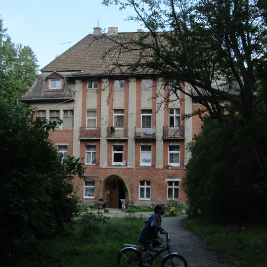 Здание железнодорожного вокзала Георгенсвальде )