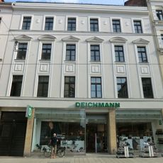 Wohn- und Geschäftshaus in geschlossener Bebauung Berliner Straße 4