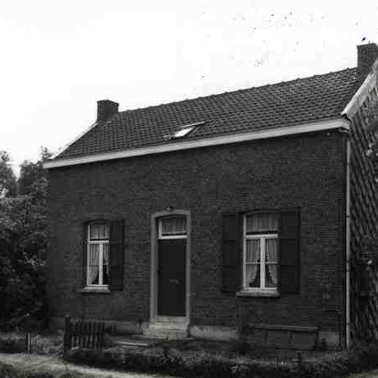 Sluis- en brugwachterswoningen