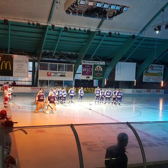 Papadakis & Cizeron ice rink