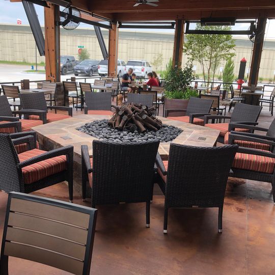 Lazy Dog Restaurant & Bar