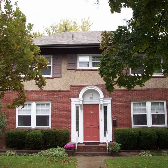 1148 Victoria Avenue