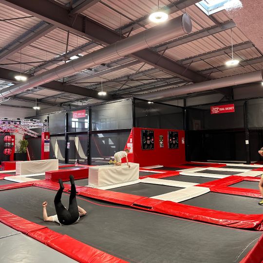Trampoline Park & Laser Game Jump Xtrem