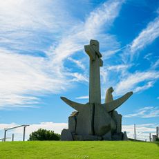 Monument des Péris en Mer