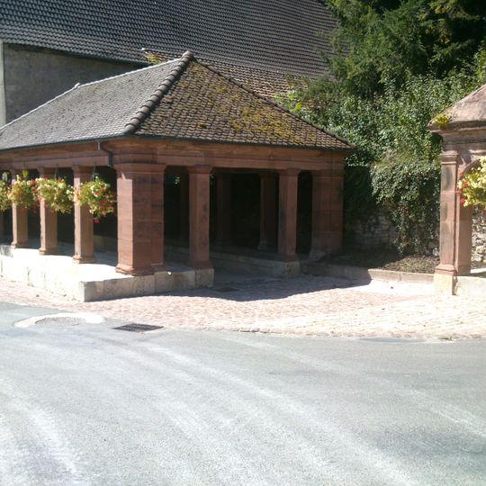 Fontaine-lavoir du château de Bourogne