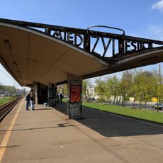 Cultural heritage monuments in Warsaw-Wawer: buildings of train stations