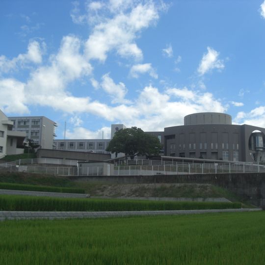 Chiben Gakuen Junior and Senior High School