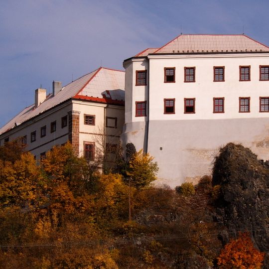 Chateaux in Milešov