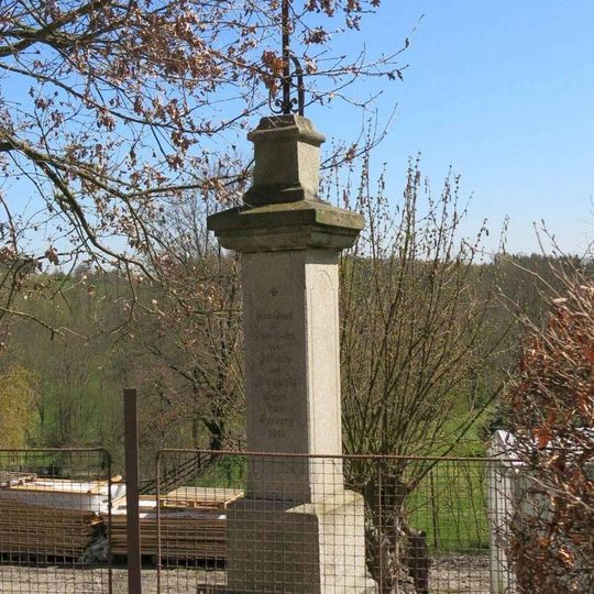 Kříž pod kostelem svatého Wolfganga v Ostrohu