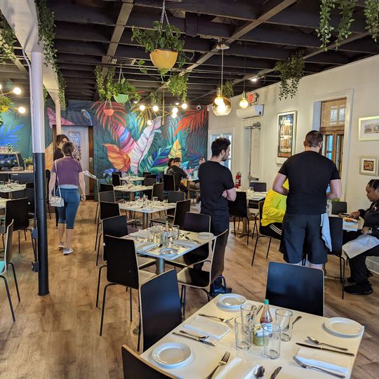 NOLA Brunch & Beignets